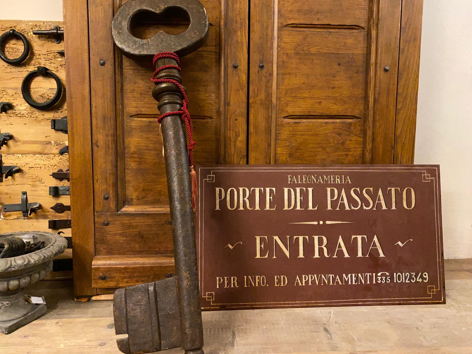 rivenditori falegnameria PORTE DEL PASSATO -ripoduzione Porte e Porte antiche