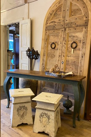 consolle in legno vecchio 