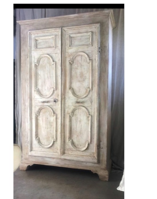 ARMADIO SU MISURA ANTICATO