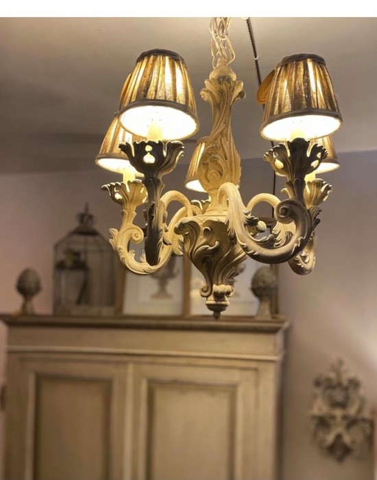 LAMPADARI