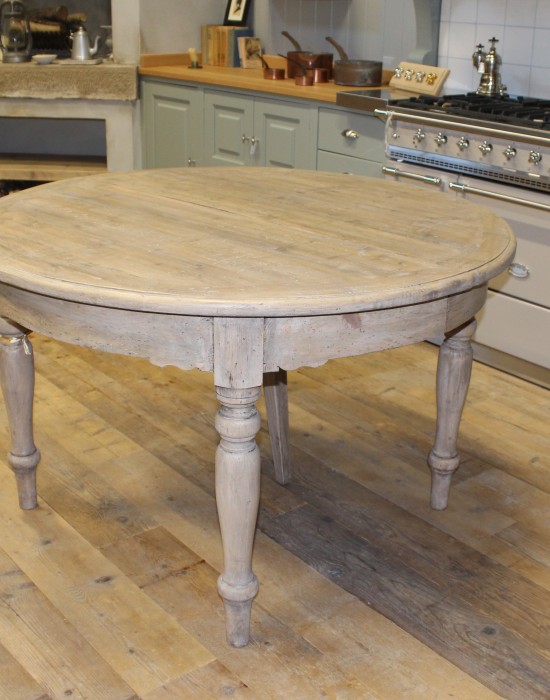 TAVOLI SU MISURA REALIZZATI IN LEGNO ANTICO